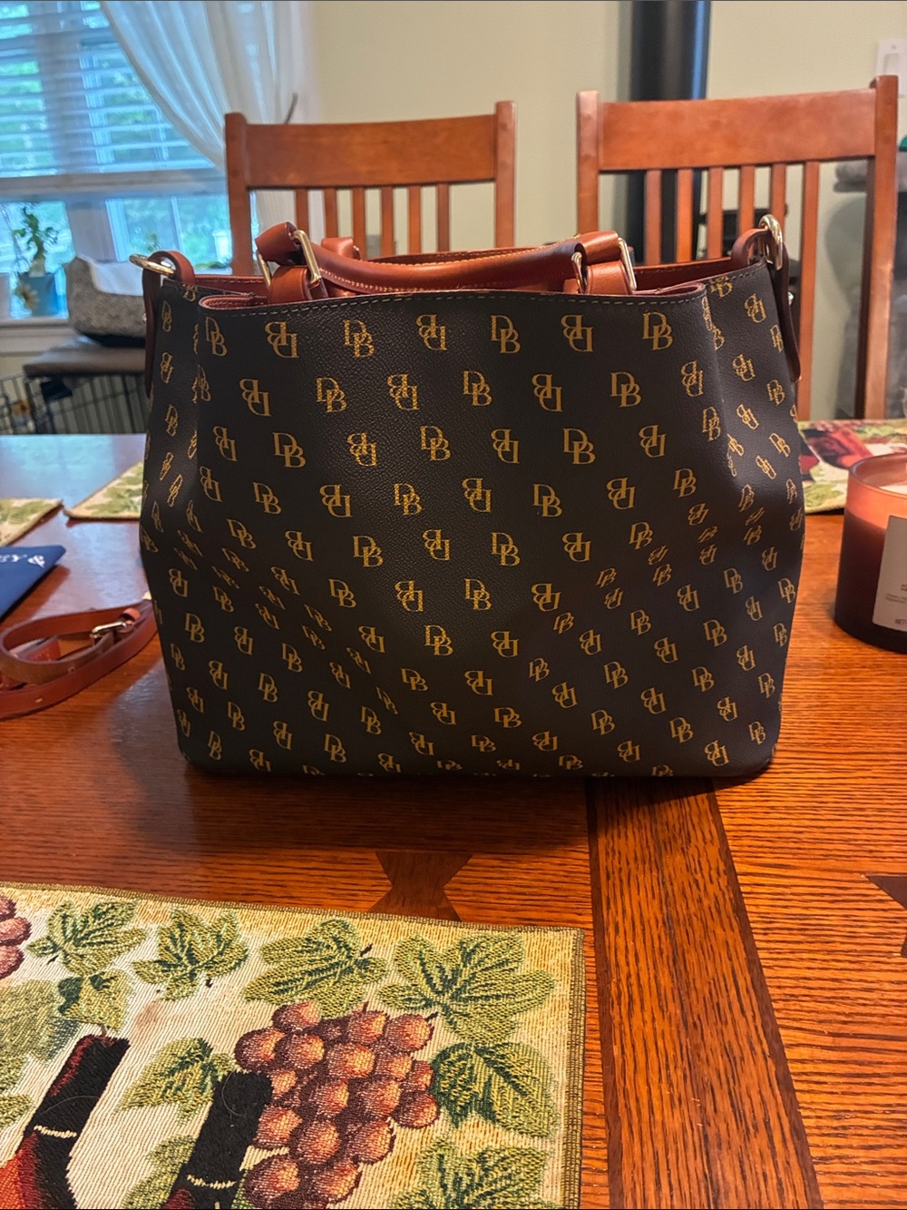 Dooney & Bourke Black and Brown Logo Satchel The Gretta Brenna. - Picture 10 of 11